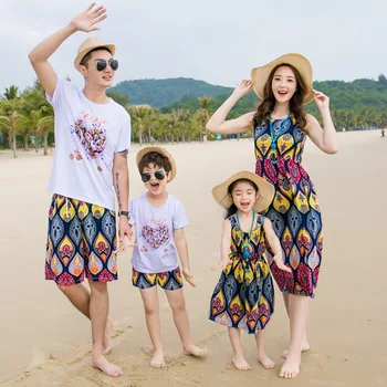 

Mother Daughter Dresses Flower Elegant Long Dress for Family Matching Tshirts Mom and Daughter Wedding Dress Mommy Bebes Clothes