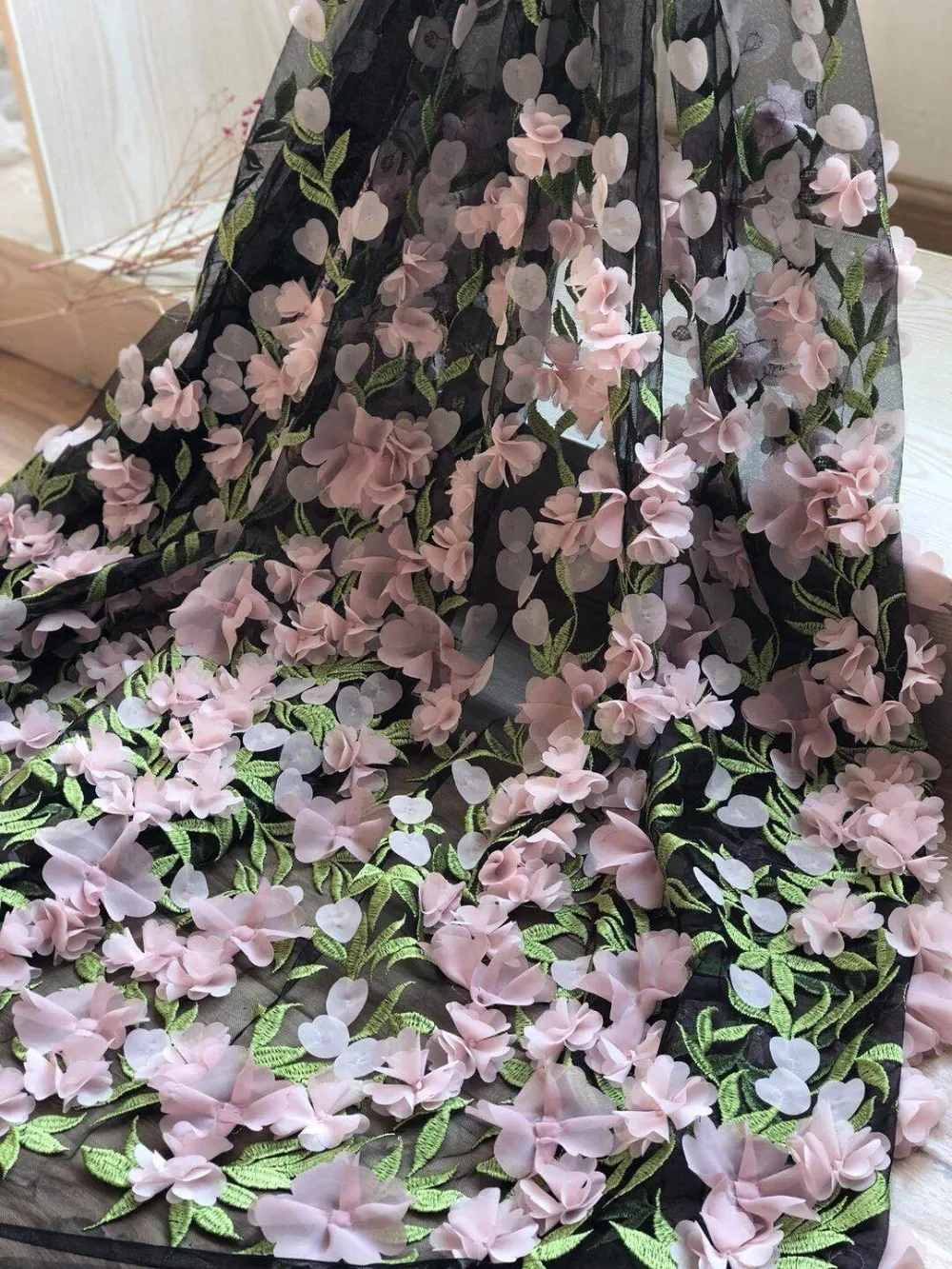 

The newest gorgeous 3 d flowers gan.YZZ-0878 French lace fabric luxury African embroidery lace fabric.