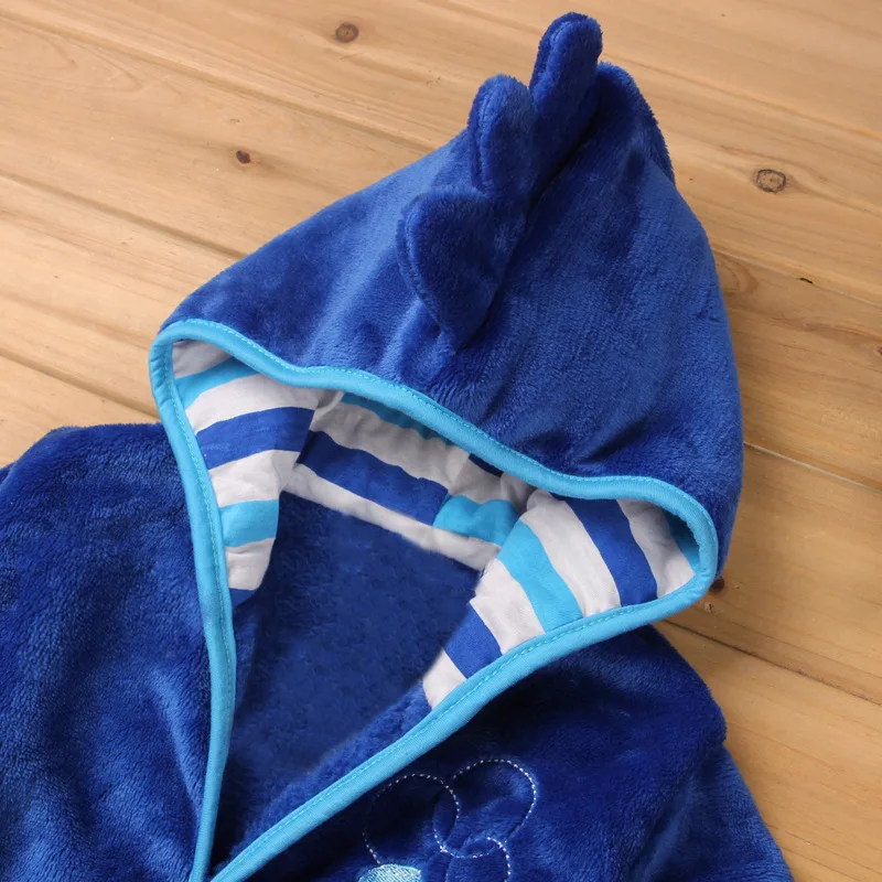 2583408283_2011825736