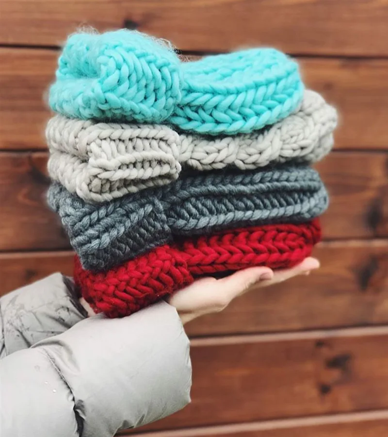 Fashion Knit hat ladies winter solid color simple thick wool hat warm earmuffs hat female cap