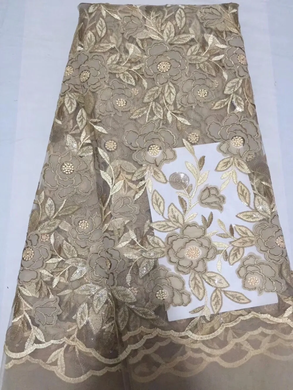 

2018 High quality french lace fabric tulle net lace fabric bridal wedding party dress 3 d flowers embroidery voile lace fabric