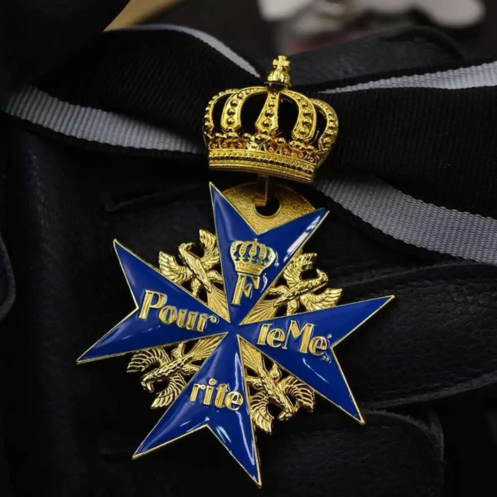 Точная копия WW2 прусской немецкой армии WWI Золотой синий Макс Pour Le Merite дубовые листья мечи медаль - Цвет: NO4