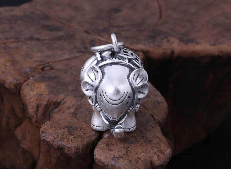 silver-elephant-pendant001e