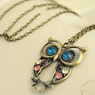 

2017 Hot Women Sweater Coat Necklace Crystal Big Blue Eyed Owl Long Chain Pendant Necklace Women Jewelry Accessory Wholesale