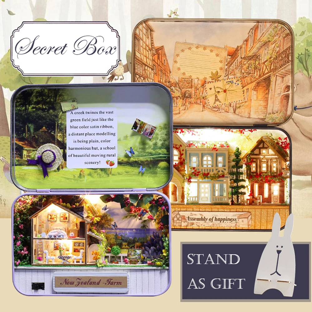 miniature tin houses