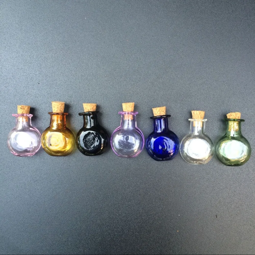 Mini Glass Color Bottles Oblate Round Bottles With Cork Little Bottles Wedding Gift Tiny Jars Vials Mix 7Colors4