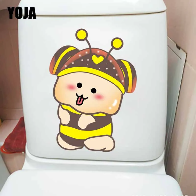 YOJA 15.8X22.4CM выглядит просят вашей маленькой пчелы Забавный домашний декор наклейка