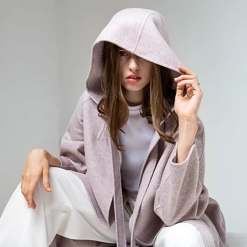 

2018 autumn and winter on the new stylish minimalist style solid color light mature ladies wool coat hooded 80 fur coat