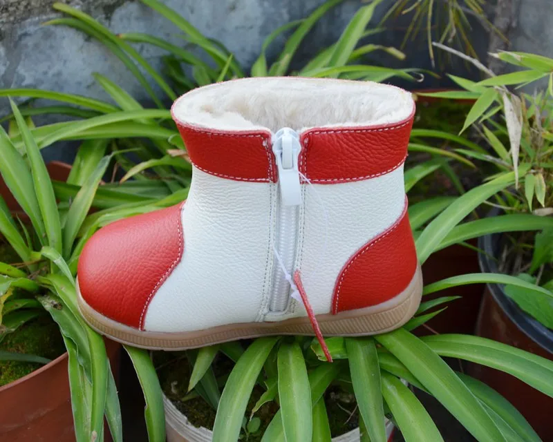 Обувь для девочек; натуральная кожа; плюшевая подкладка; зонтик; цветы на траве; забавная обувь; красный, розовый, зеленый цвет; зимняя новая коллекция