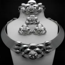 Mukun высокое качество Для женщин Свадебные аксессуары ювелирные изделия, со стразами серебристого цвета Коренастый африканская Цепочки и ожерелья Наборы свадебных ювелирных изделий