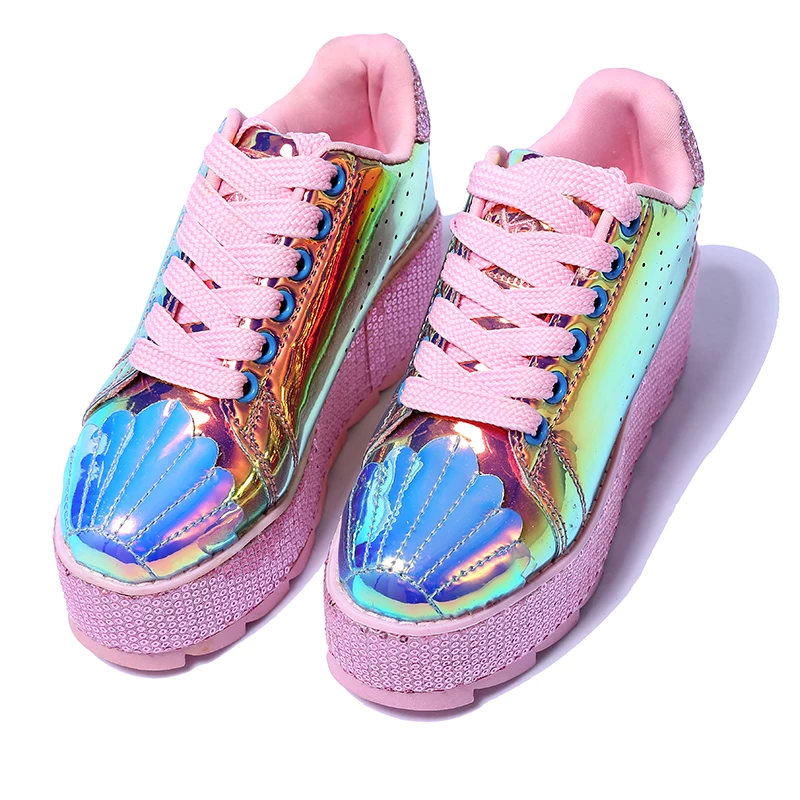 

Hot Selling Vintage Metallic Leather Lace-up platform Pumps for woman Round Toe Height Increasing Casual Shoe