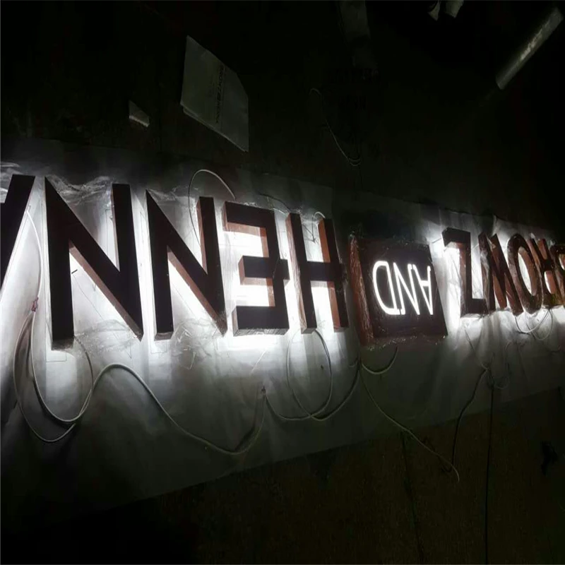 

Factory Outlet led lighting in the letter, advertising lighting signbaord