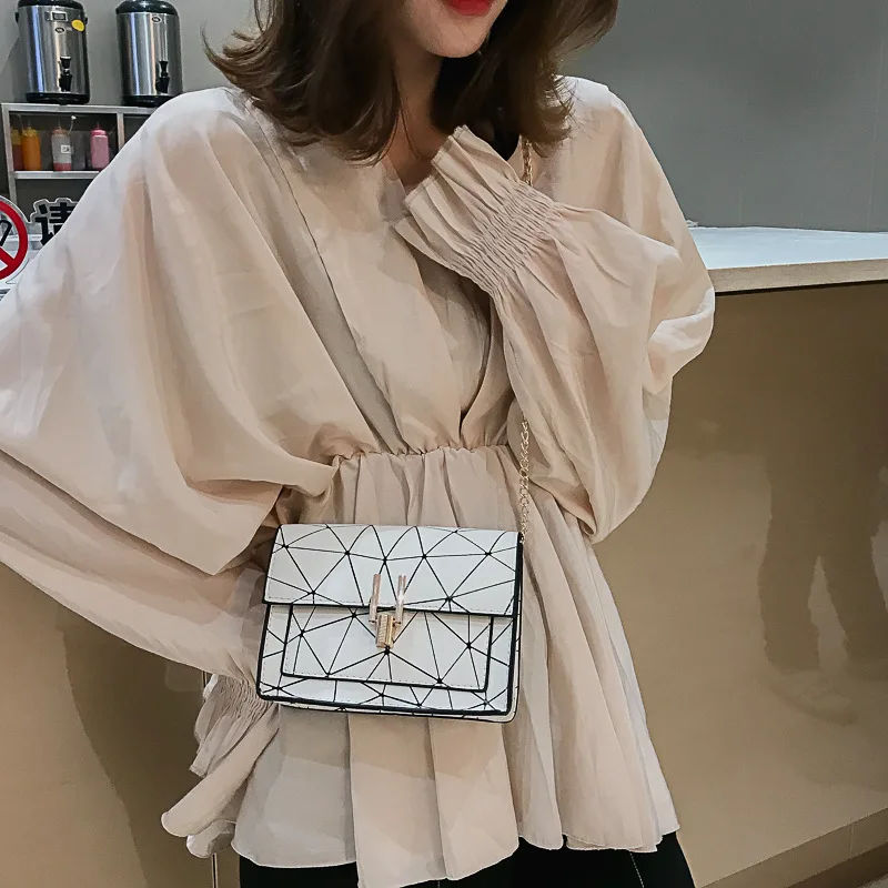  Women Shoulder Bags 2019 summer new Korean version of the Messenger bag handbag chain wild crack pr - 33032785108