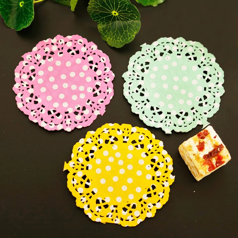 Dots Paper Lace Doilies 3.5inch 8.8cm Round Decorative Tableware Placemats Cake Packaging Paper Pads Mats