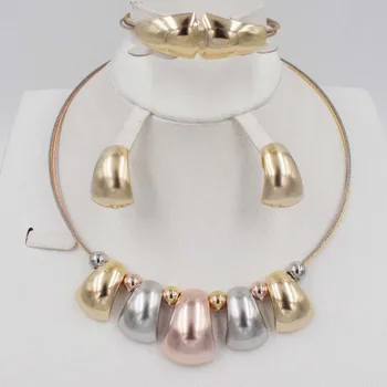 

New High Quality Fashion Dubai Jewelry 3color Set Gold color Wedding African Beads Jewelry Sets Parure Bijoux Femme necklace set