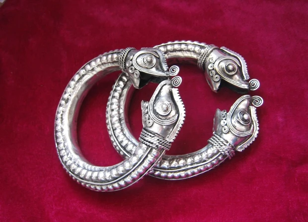 

free shipping >>Miao Handmade Silver personality exaggerated first ornaments domineering old style mandarin duck Bracelet