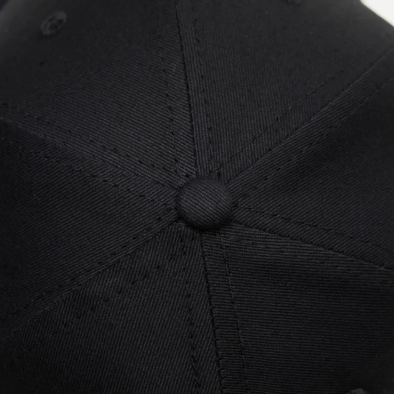 baseball-cap-pure-color-black-detail-top