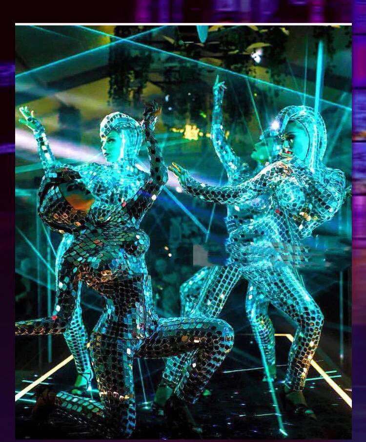 snake mirror costume (2)