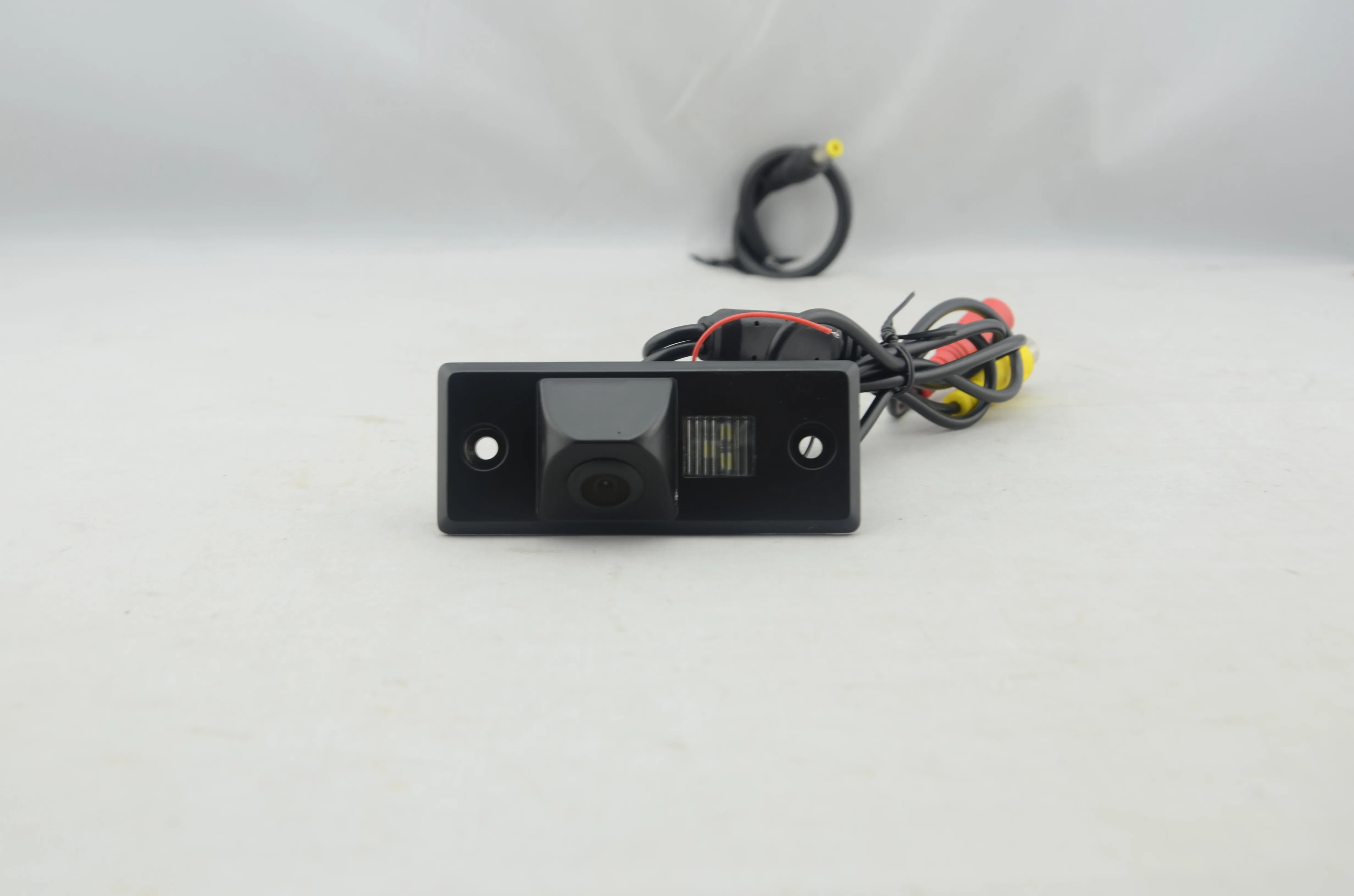 

Car Rear View Reversing Backup IR CCD Camera For VW Tiguan,