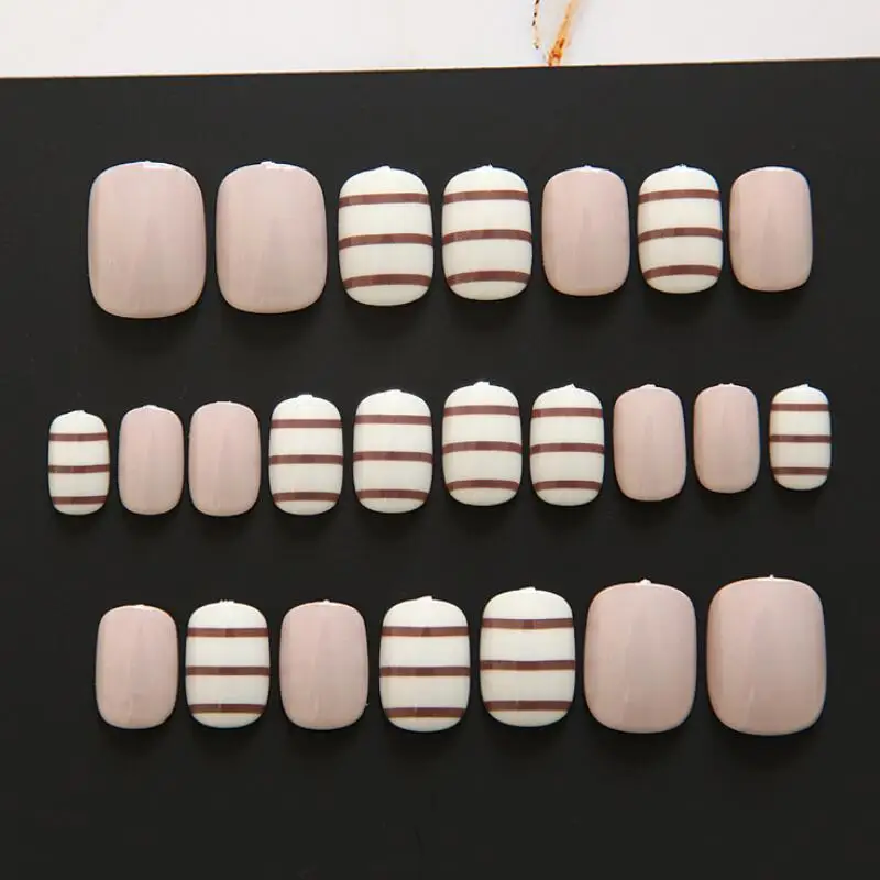 

24pcs/set Full Cover Mixed Design False Fake Nails Rhinestone Art Acrylic Red Heart Artificial Finger Nails with Glue