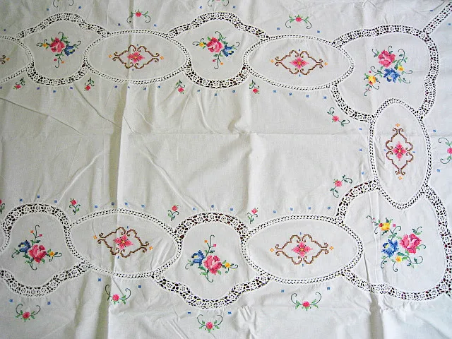 Cross Stitch Table Cloth Design - Cross Stitch Patterns