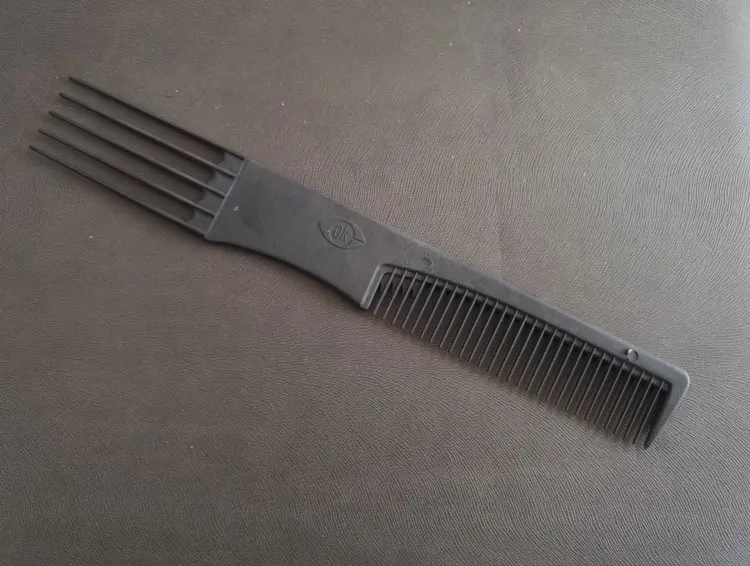 

Профессиональный для стрижки волос гребни/Салон гребни/углерода расчески combout расчески для волос стилист