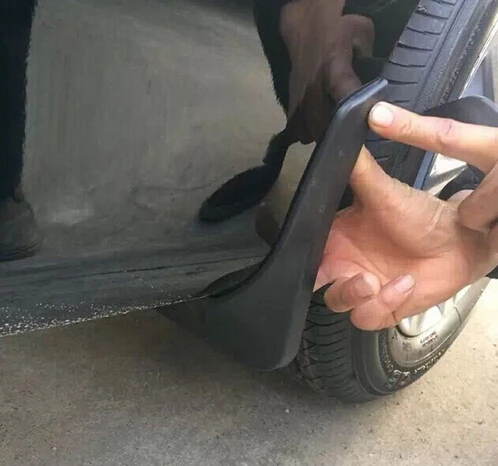 

Fit For Camry 2015 2016 Mud Flaps Splash Guard Mudguard Fenders Mudflaps mudapron Cover splasher (can't fit for USA model)