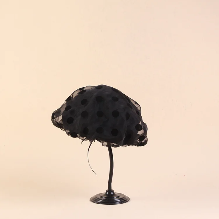 

2019 New Arrival Female Women Sweet and Elegant Lace Berets Hats Lady Polka Dot Vintage Classic Black/white Berets