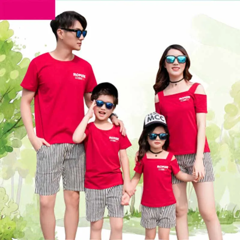

fashion new summer family matching clothes red cotton tshirts black striped shorts dad mom son clothes family look dress 19