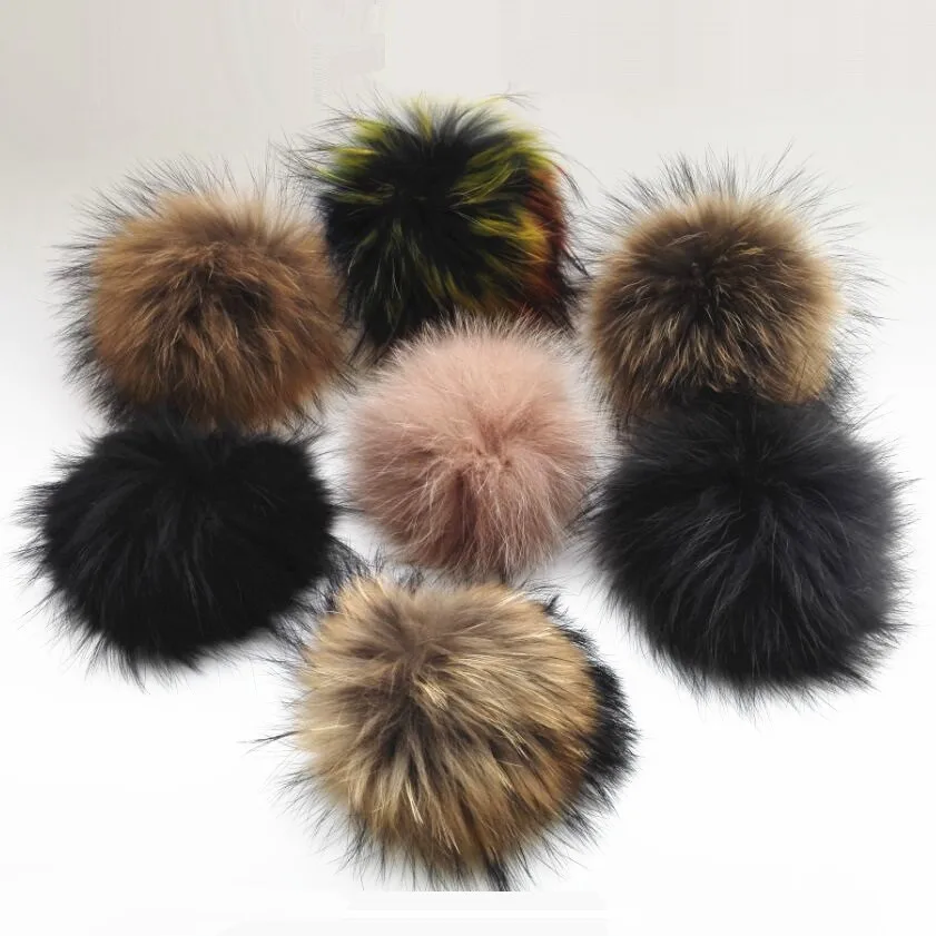 

Winter Real Raccoon Fur pompoms Fashion Fox Fur Pom pom Balls For Warm Knitted Beanies Skullies Caps Hats And Bags Keychain