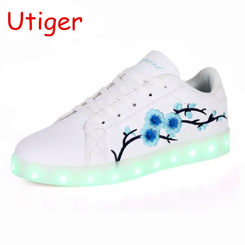 

Children Girl Glowing Sneakers Embroidery Woman Shoes with light Kid LED Shoes USB Charging Luminous light UP sneaker size 34-40