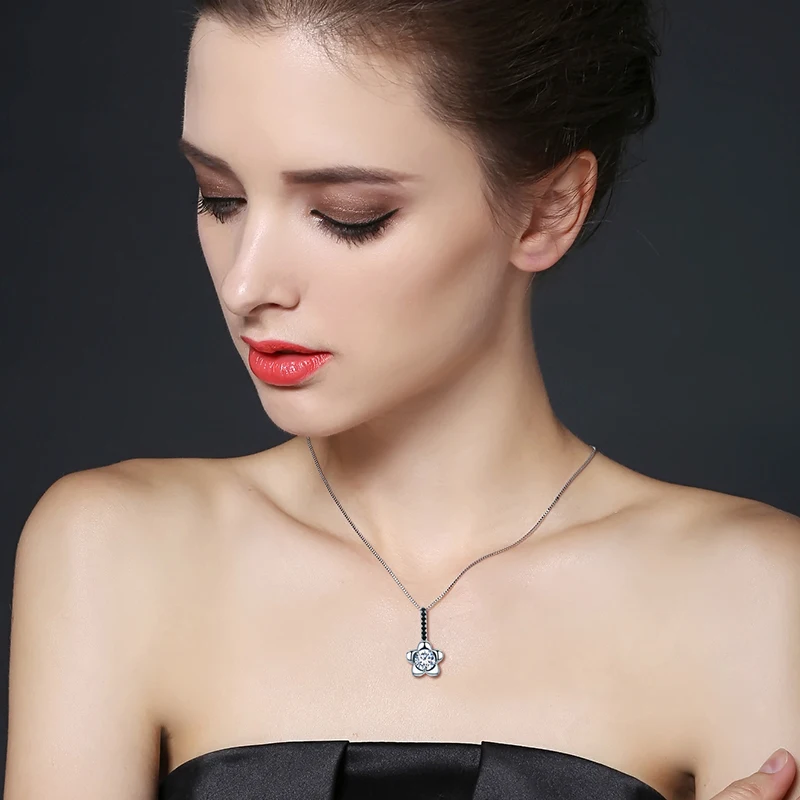 [BLACK AWN] Silver Color Fashion Jewelry Black and White Eternity Band Trendy Engagement Necklaces Wedding Pendants P095