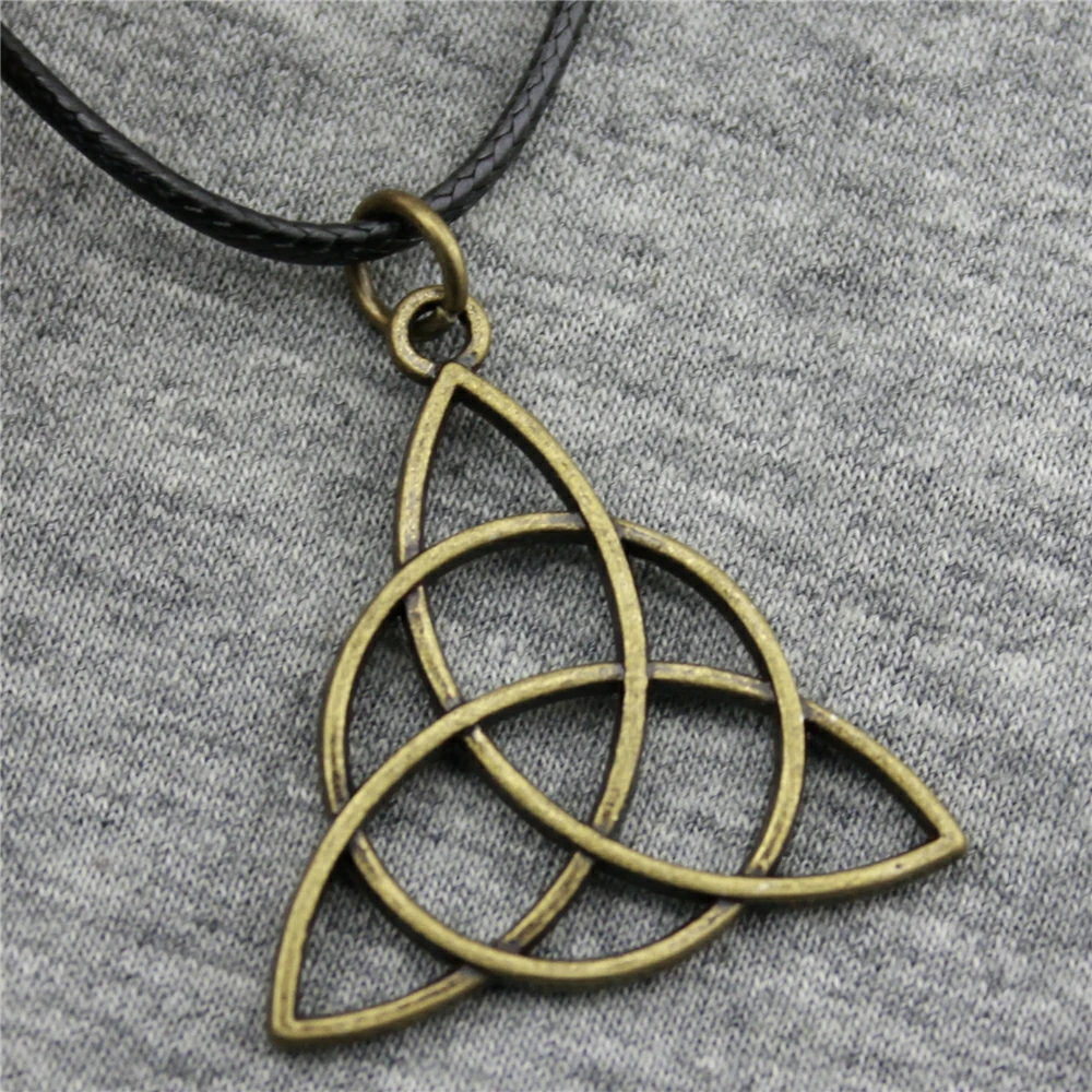 Ожерелье с подвеской в ​​виде символа Triquetra ожерелье цепочка символом черное