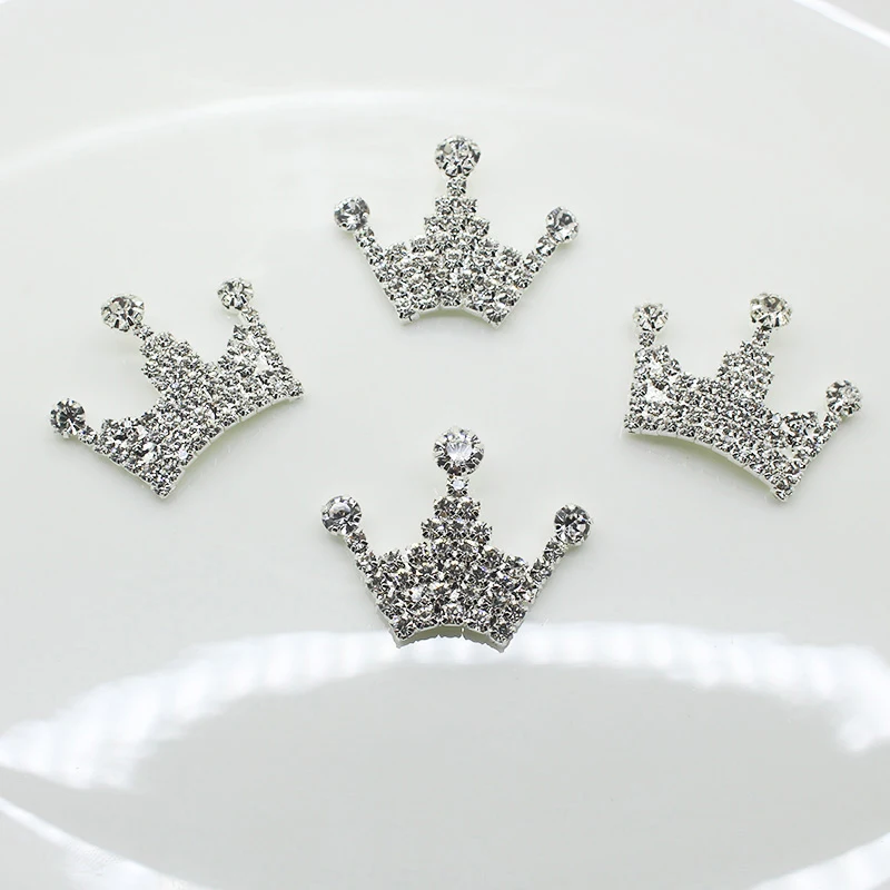 

New Hot Crown Buttons 5Pcs/Lot Rhinestones Crystal Crown Buttons Mix Size Wedding Decoration Beautiful DIY Handwork Accessories