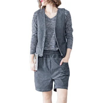 

Loose Plus size Suit Women 2019 Spring Corduroy Vest Short Two-piece Suits Women's Sleeveless Five pants Casual Sports Sets F215