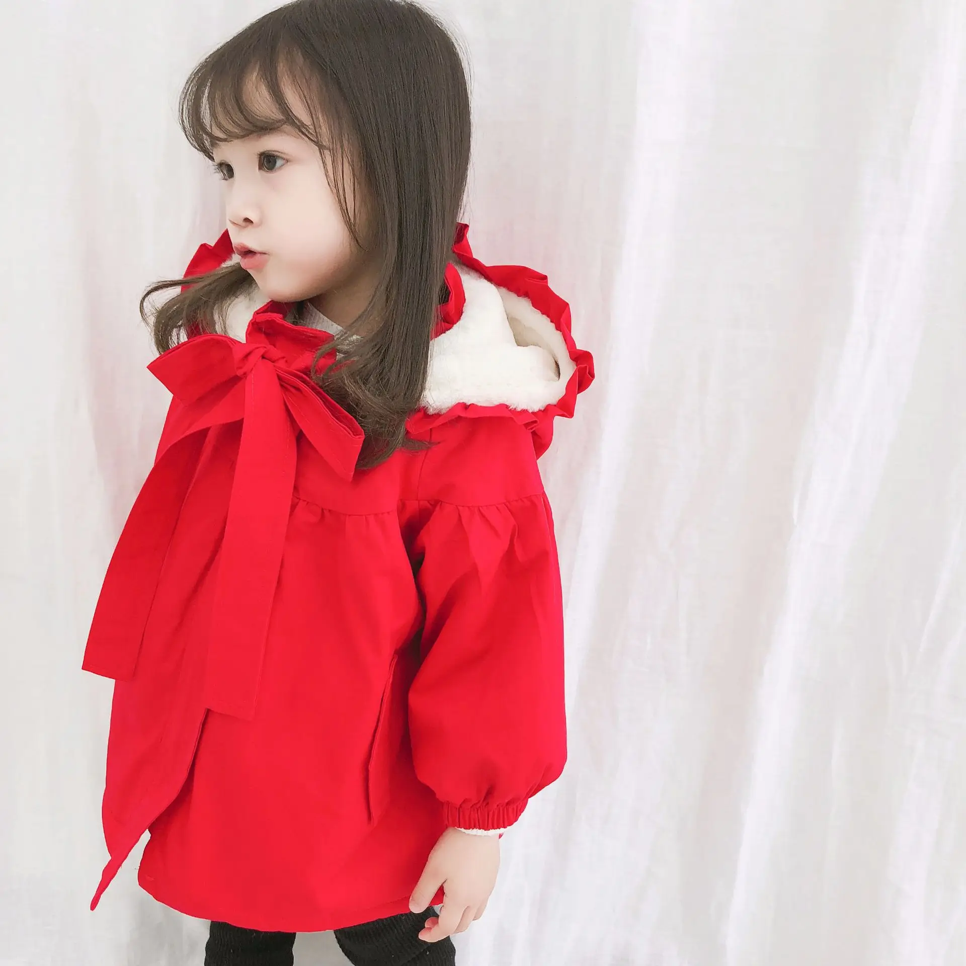 

2018 New Winter Children's Wear Girl's Cute Hat, Cotton Jacket, Winter Cotton Wool Coat. Fur Coats Children Girls Overcoat