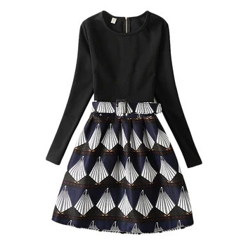 

Teenage Girls Dress Geometry Printed Long Sleeve Dresses Stitching Plaid Party Dress 2018 New Arrival Autumn Witner Clothes GD56