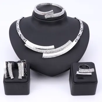 

Women Jewelry Choker Necklaces Sets Bangle Rings Earring Wedding Party Bridal Accessories Set Fashion Crystal Costume