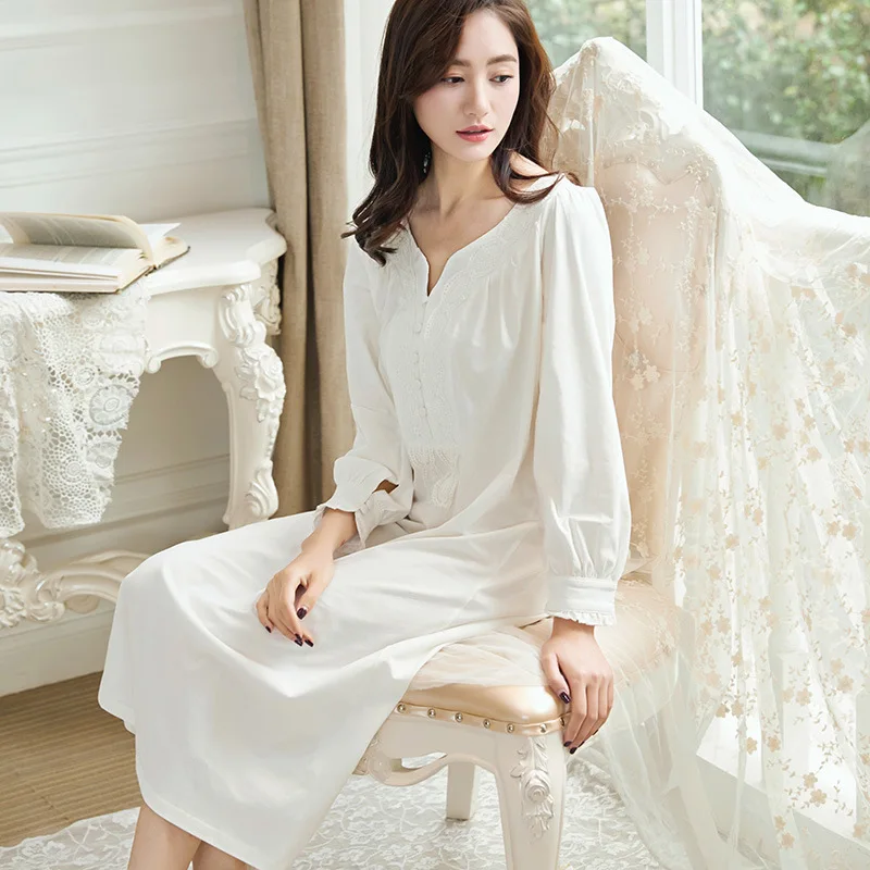 Renyvtil High Quality Satin Womens Nightgowns Long Sleeved Silk 