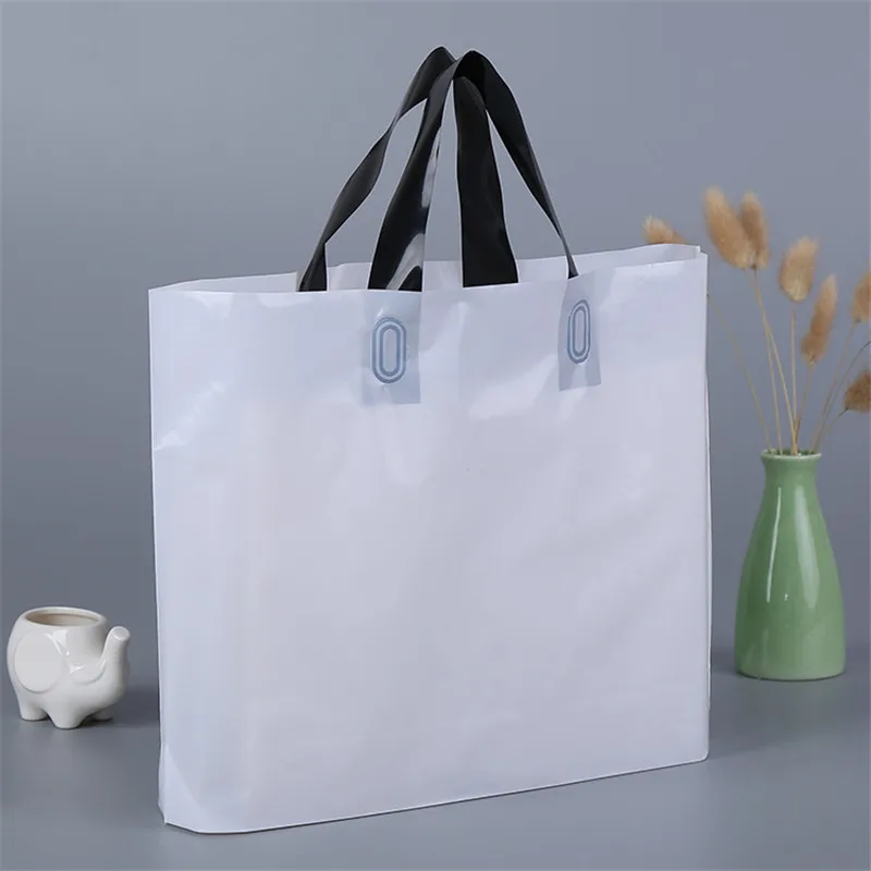 500pcs-lot-custom-logo-printed-plastic-packing-shopping-bags-with-handle-customized-garment-clothing-gift-packaging (5)