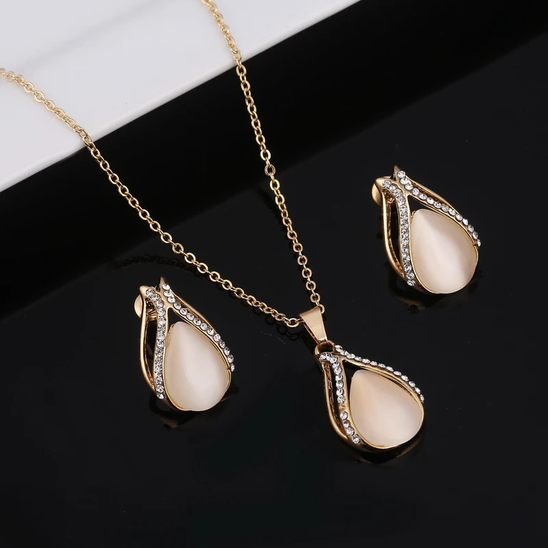Женский ювелирный комплект из колье и серёг с кристаллами|engagement jewelry set|jewelry setsset