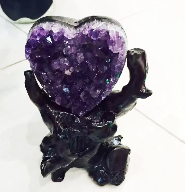 

high quality amazing Natrual amethysts uruguay heart shape crystal cluster wedding gift