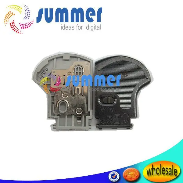 olympus sp550 battery cover.jpg