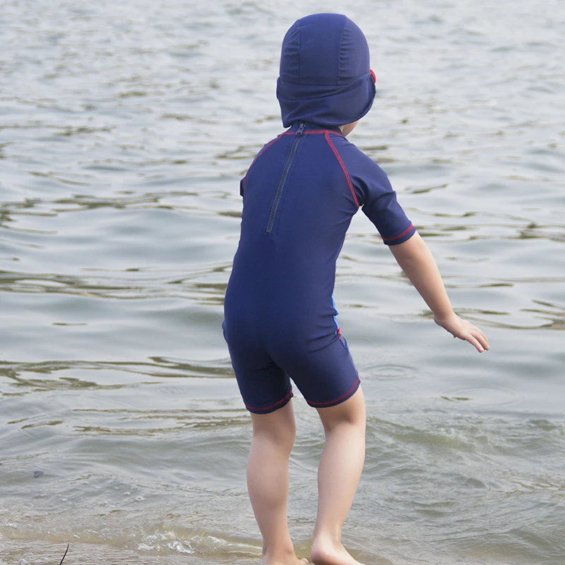 Новая одежда для плавания для мальчиков, цельные плавки для мальчиков с шапкой, дизайн акулы, детская пляжная одежда, детские плавки, suit-SW929