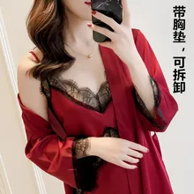 Silka излишки женские сексуальные шелковые пижамы с v-образным вырезом Спагетти ремень атласное кружевное ночное белье вечерний комплект с платьем 2 шт с нагрудники