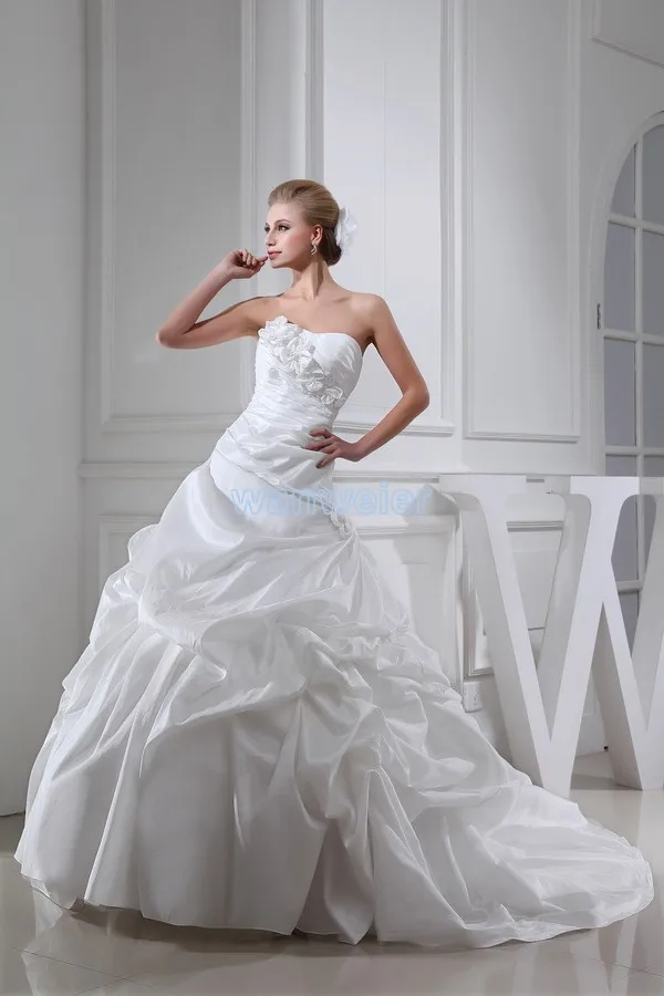

free shipping 2013 new design custom size luxury dress handmade flowers bridal gown marry dress white plus size wedding dress