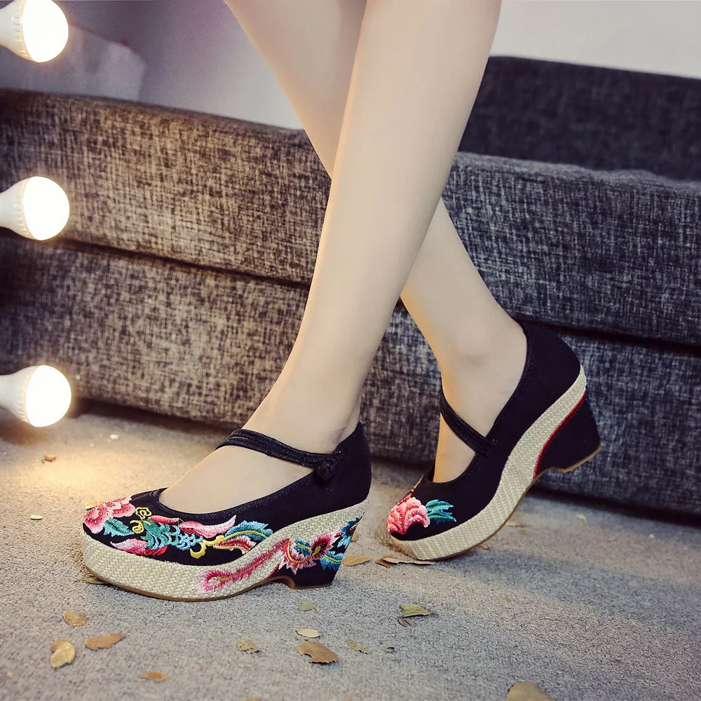 Les femmes Chinois Brodé Toile Mocassins Casual ethnique Talon Compensé Plateforme Chaussures Les femmes Chinois Brodé Toile Mocassins Casual ethnique Talon Compensé Plateforme Chaussures