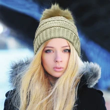Настоящий природный енот меховые шапки с бубоном женские Skullies Beanie теплая вязаная шапка зимняя шапка с помпоном Женская Осенняя шапочка Толстая шапка