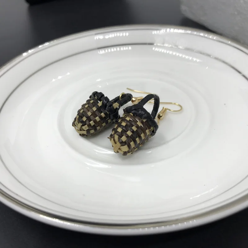 Корейские серьги Творческий бамбуковая корзина ручной работы плетеная, из соломы ротанговое плетение серьги для Для женщин серьги