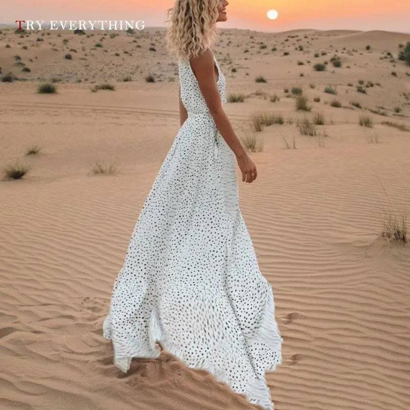 

White Boho Dress Women Summer 2019 New Polka Dot Maxi Beach Dress Ladies V Neck Sleeveless Casual Long Holiday Dresses For Women